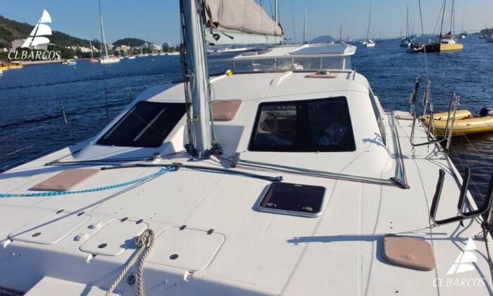 Catflash 35 proa