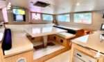Catamarã Praia 47 - Cozinha e salão 2