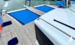 Catamarã Praia 47 - Escada de acesso ao mar