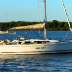 Veleiro Dufour 375 - Motor