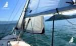 Veleiro Sud 26 - 1999 - Vela mestra içada em navegação